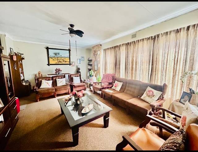 3 BEDROOM HOUSE FOR SALE IN VANDERBIJLPARK CE 4